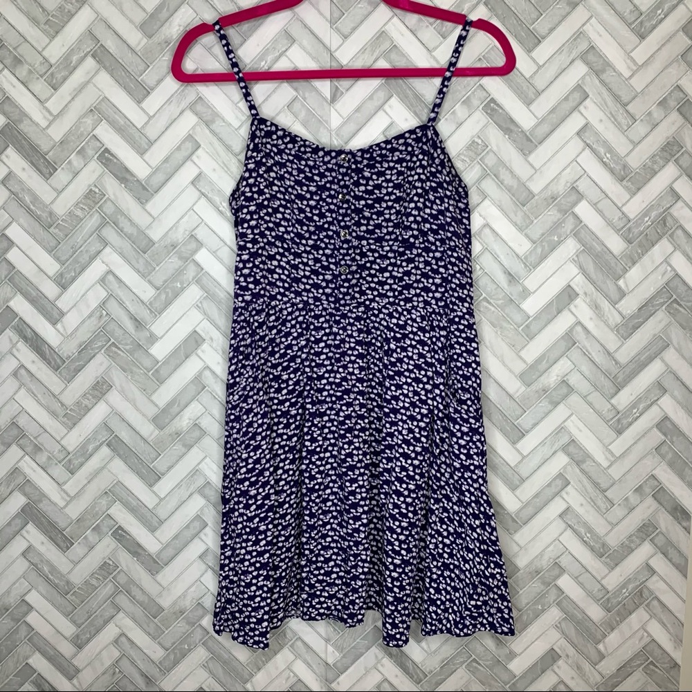 Express 90s style spaghetti strap short jumper.